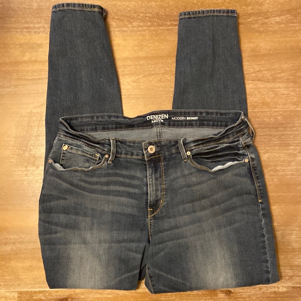 Levi’s denizen modern skinny jeans